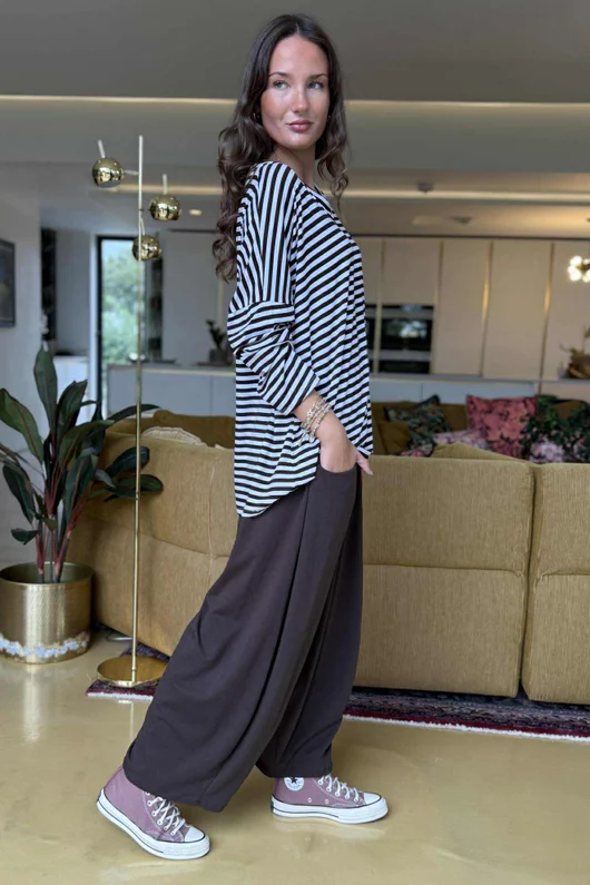 Made in Italy Perfect Breton V Long Sleeve Top Dark Brown - ** 